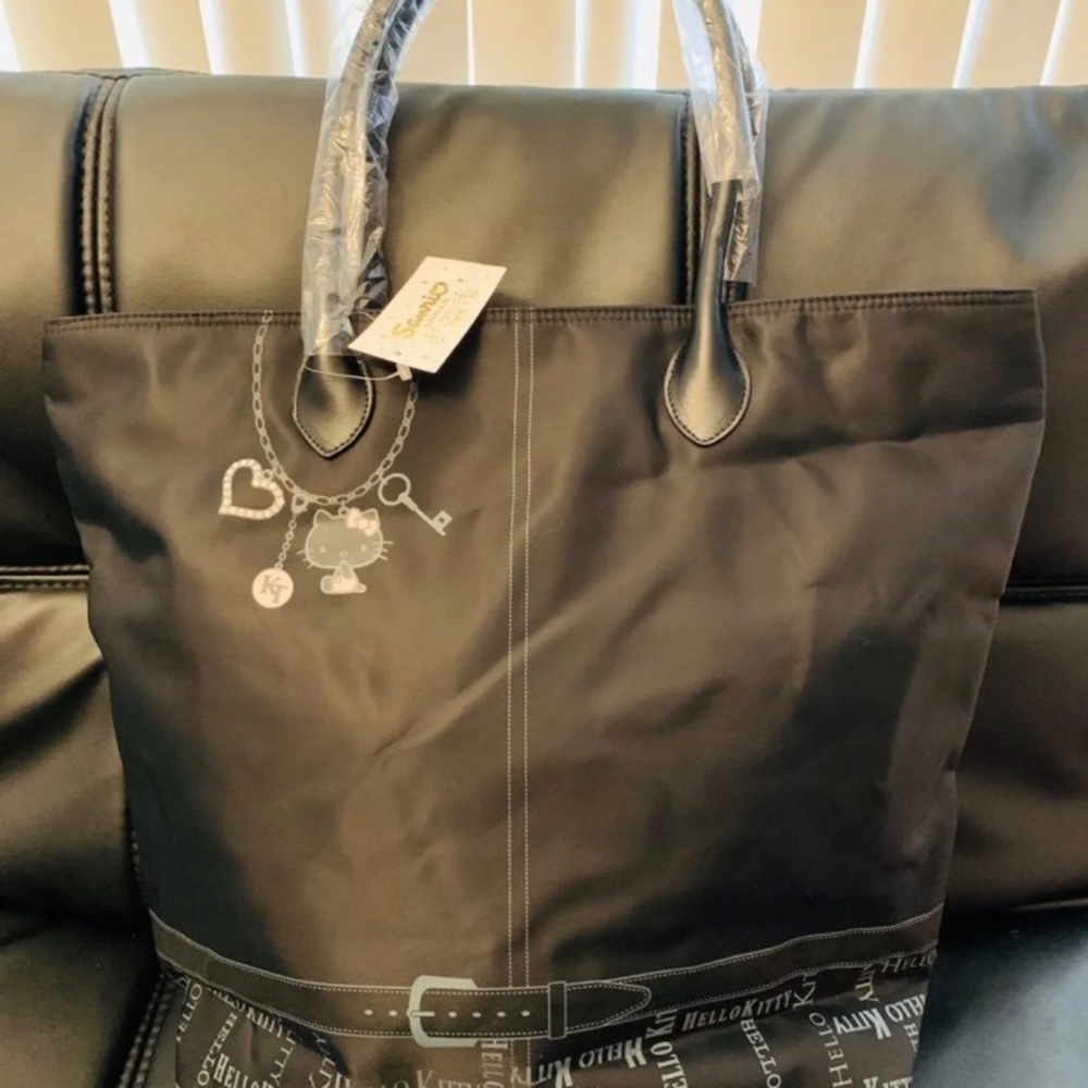 ☀️Sold☀️ Sanrio Hello Kitty Large tote bag 2011 - Picture 2 of 3